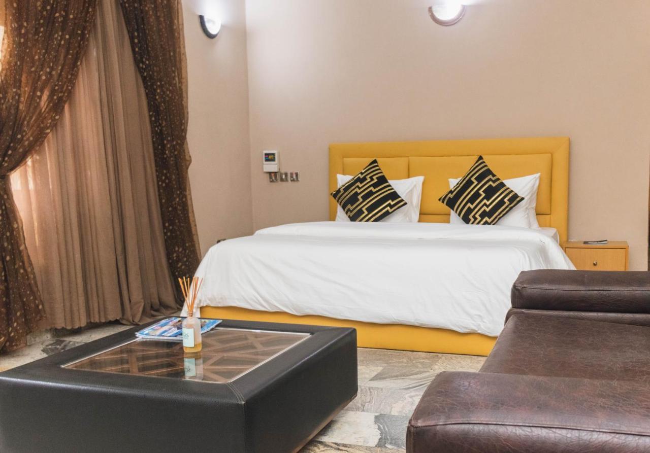 J'S Place Abuja Bagian luar foto